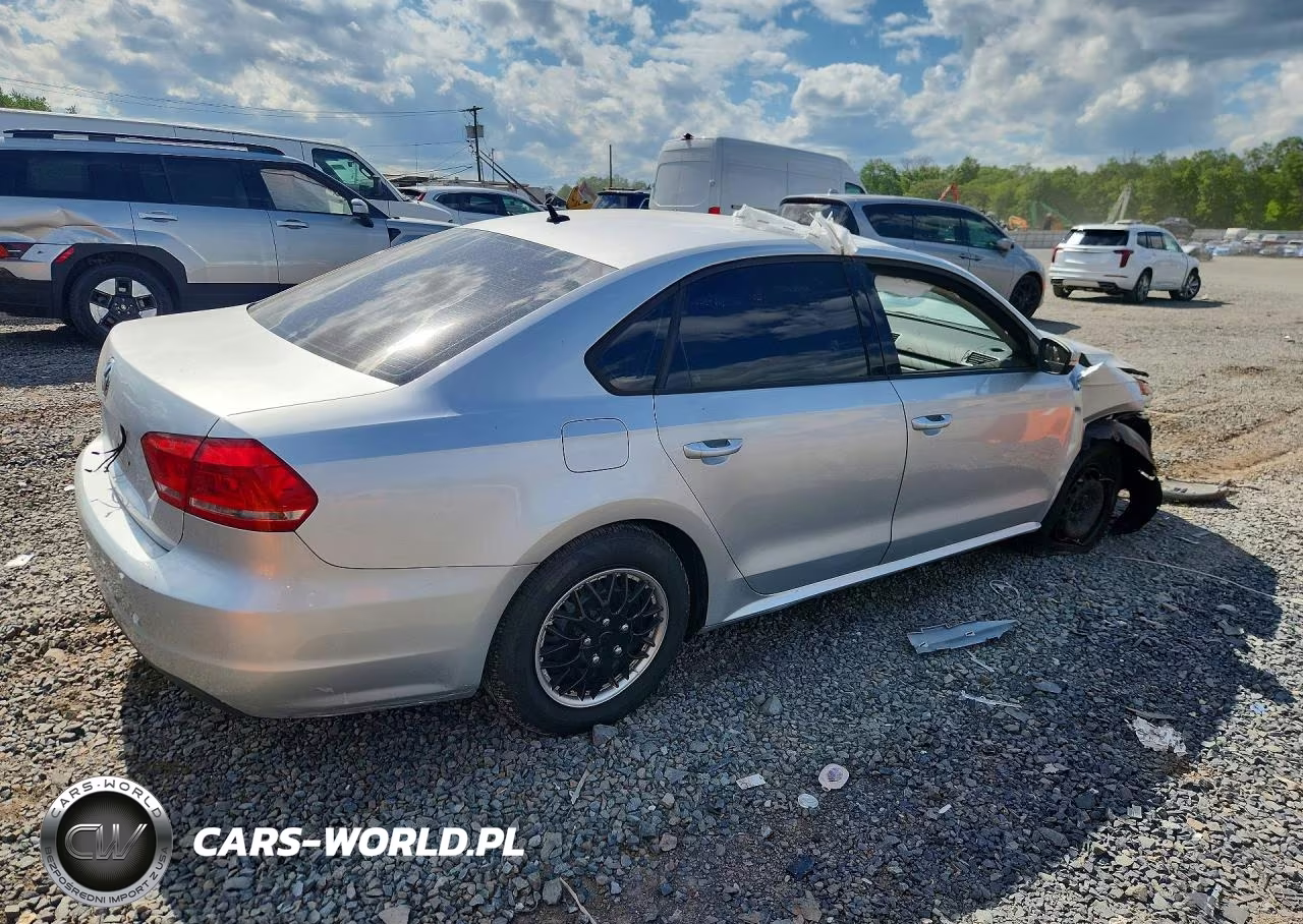 2014 Volkswagen Passat S VIN:1VWAP7A34EC008137 - 3