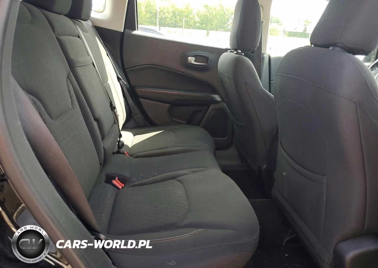 2018 Jeep Compass Sport VIN:3C4NJCABXJT318720 - 10