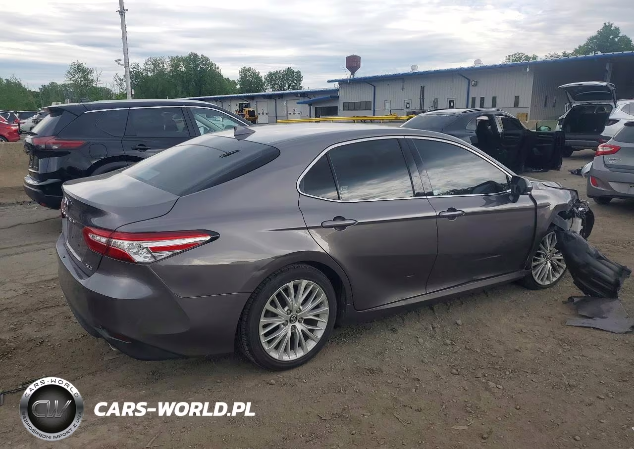 2019 Toyota Camry Xle VIN:4T1B11HK6KU296764 - 3