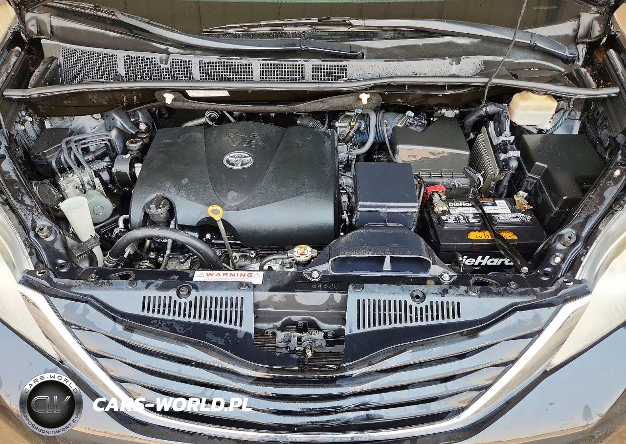 2017 Toyota Sienna Le VIN:5TDKZ3DC9HS844468 - 12