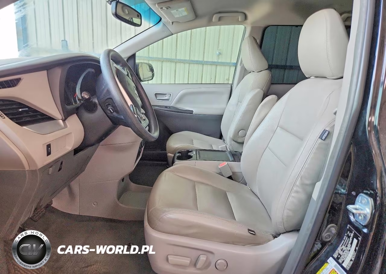 2017 Toyota Sienna Le VIN:5TDKZ3DC9HS844468 - 7