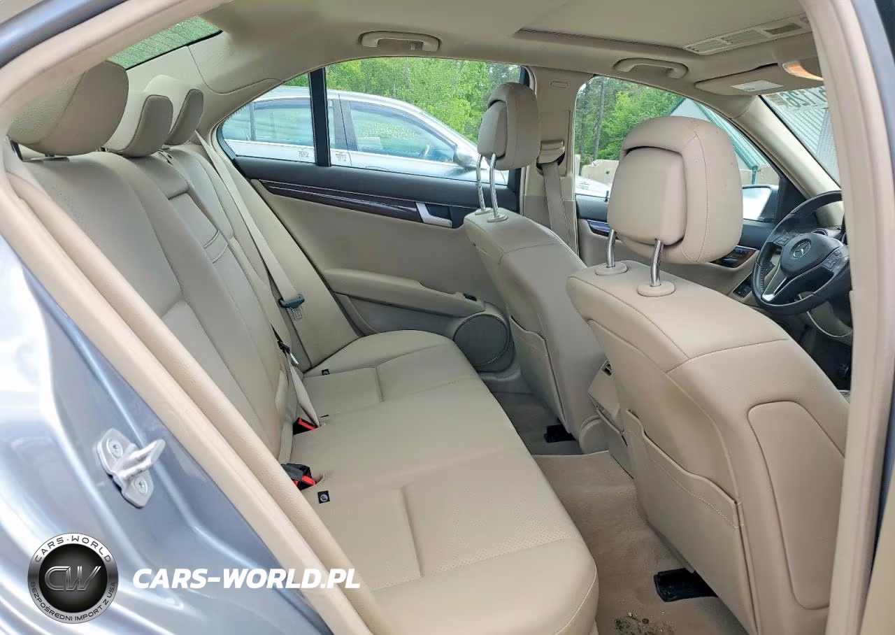 2012 Mercedes-Benz C 300 4Matic VIN:WDDGF8BB5CR232786 - 10
