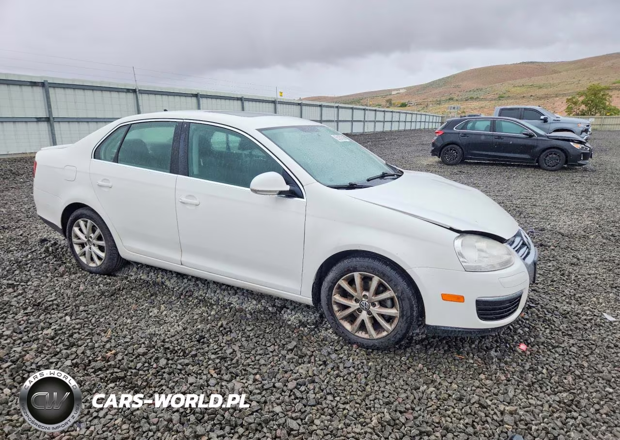 2010 Volkswagen Jetta Se VIN:3VWRZ7AJ5AM049607 - 4