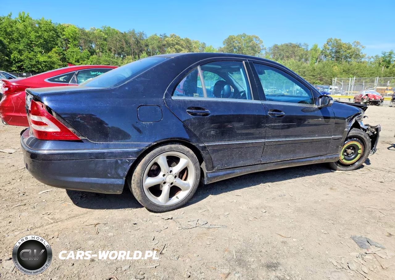 2005 Mercedes-Benz C 230K Sport Sedan VIN:WDBRF40J65F615595 - 3