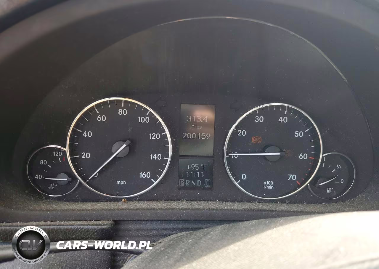 2005 Mercedes-Benz C 230K Sport Sedan VIN:WDBRF40J65F615595 - 9