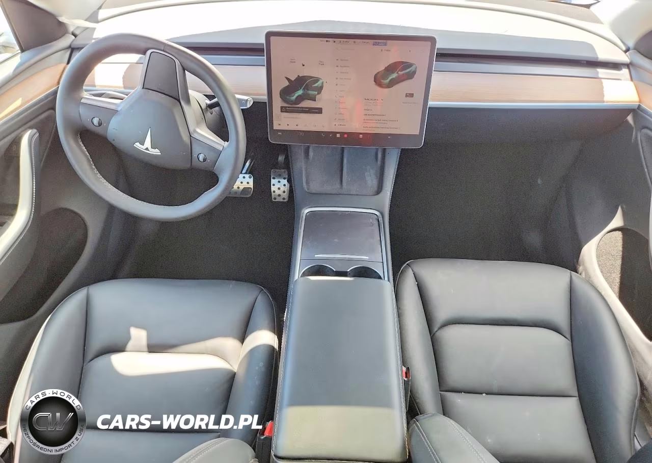 2024 Tesla Model Y VIN:7SAYGDEE5RA332721 - 8