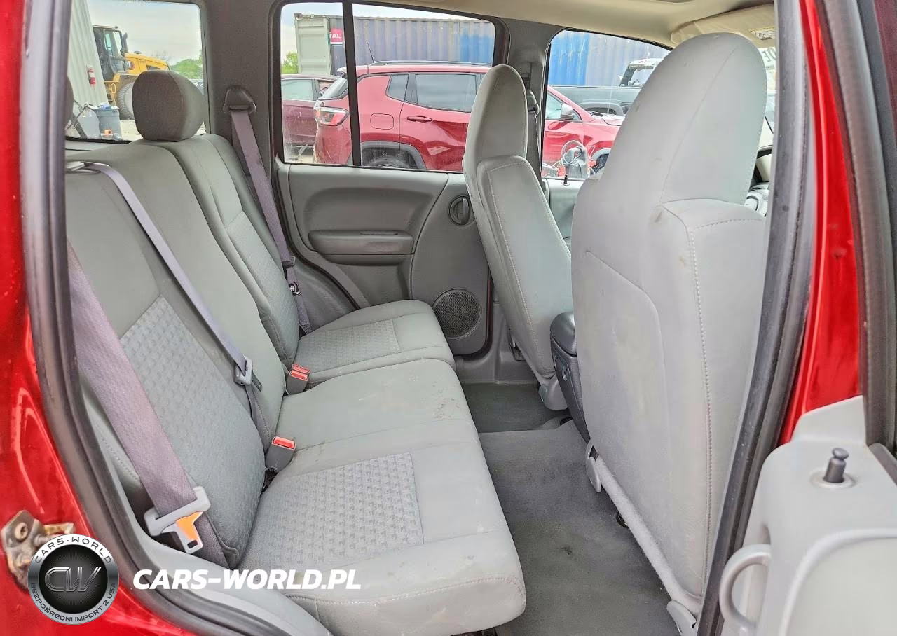 2006 Jeep Liberty Sport VIN:1J4GL48KX6W286555 - 11