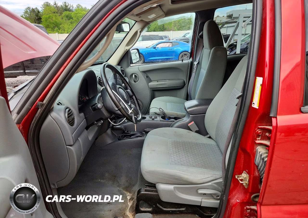 2006 Jeep Liberty Sport VIN:1J4GL48KX6W286555 - 7