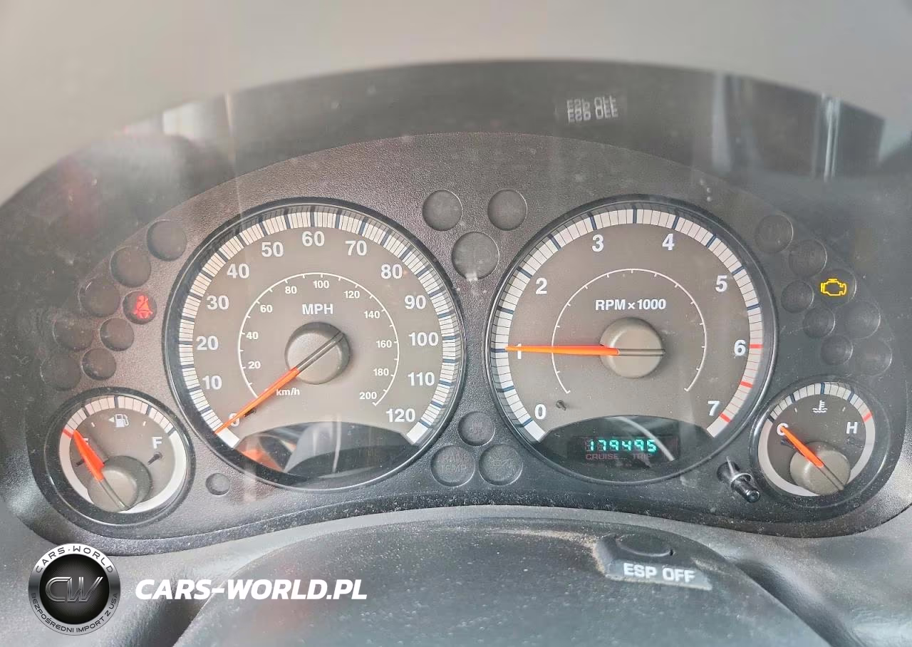 2006 Jeep Liberty Sport VIN:1J4GL48KX6W286555 - 9