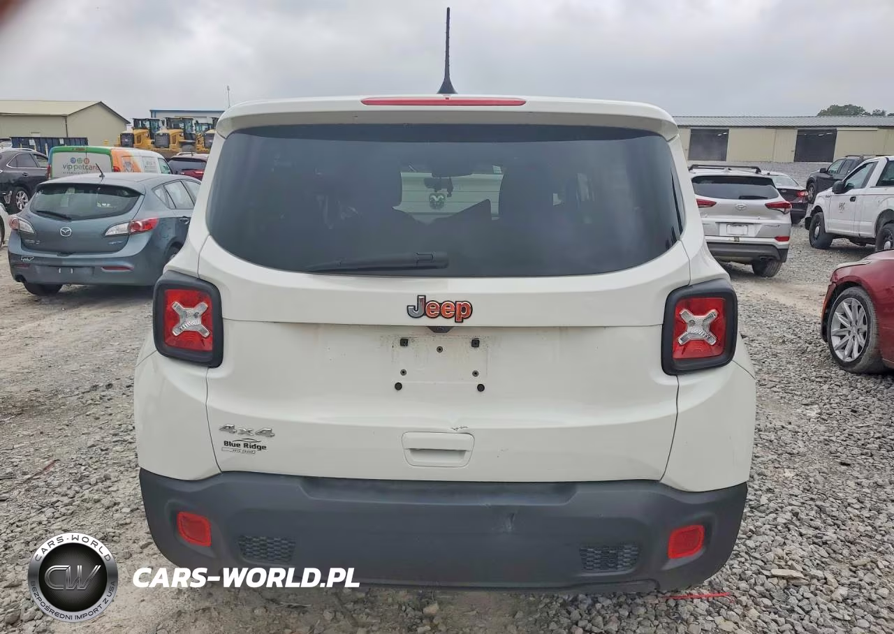2023 Jeep Renegade Latitude VIN:ZACNJDB14PPP39986 - 6