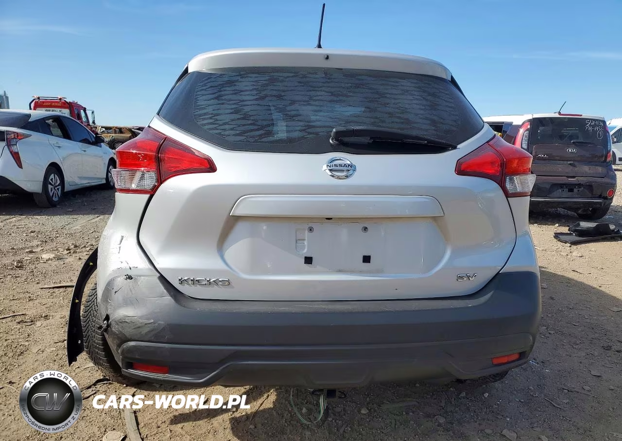 2019 Nissan Kicks Sv VIN:3N1CP5CU4KL555837 - 6
