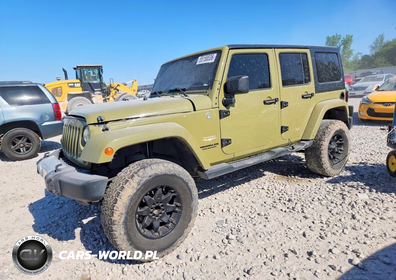2013 Jeep Wrangler Unlimited Sahara – zdjęcie 1 z 12