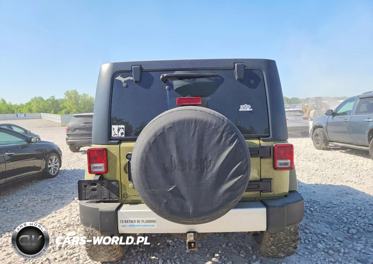2013 Jeep Wrangler Unlimited Sahara VIN:1C4BJWEG0DL665631 - 6