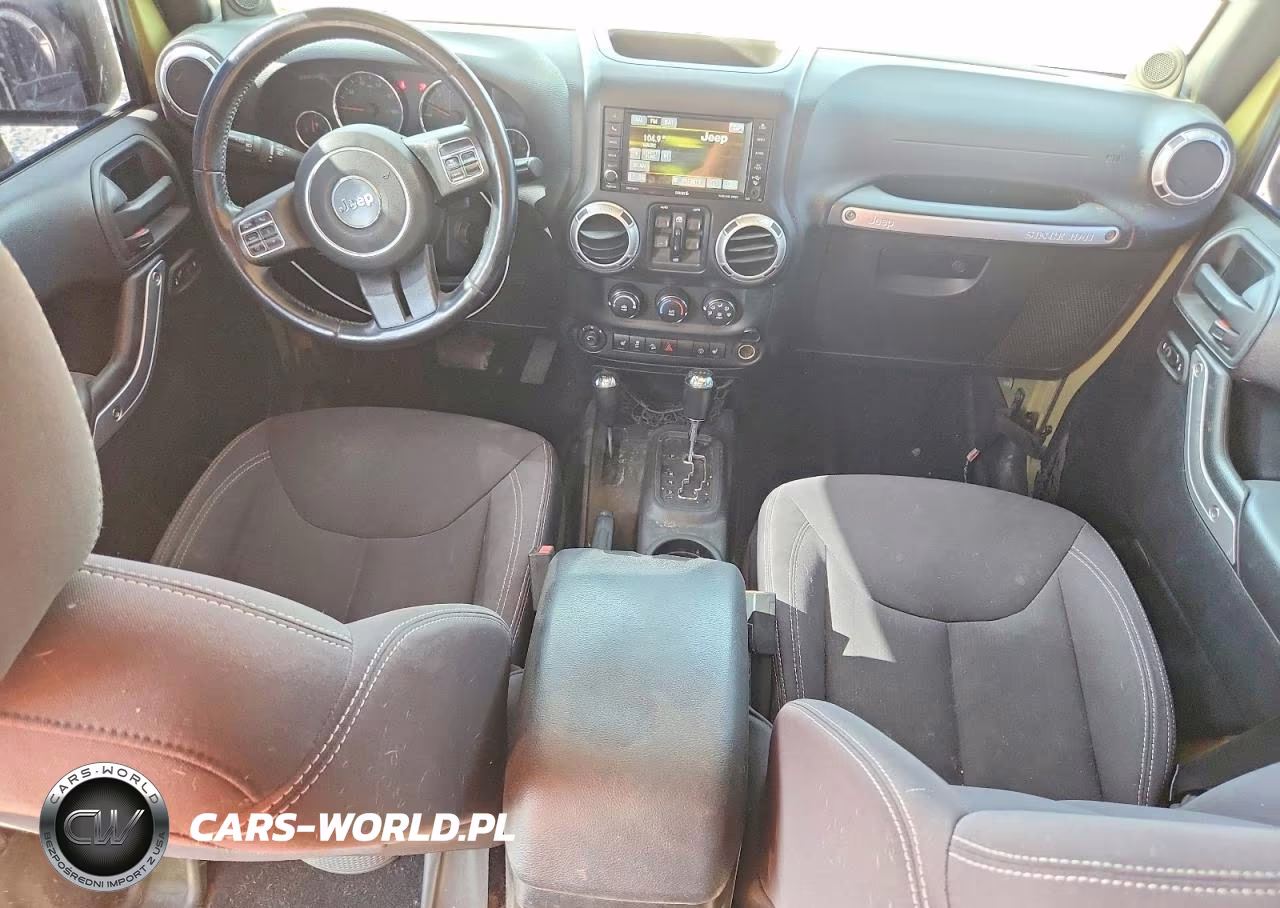 2013 Jeep Wrangler Unlimited Sahara VIN:1C4BJWEG0DL665631 - 8