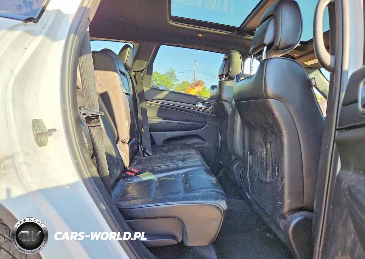 2018 Jeep Grand Cherokee Overland VIN:1C4RJFCG2JC230557 - 11