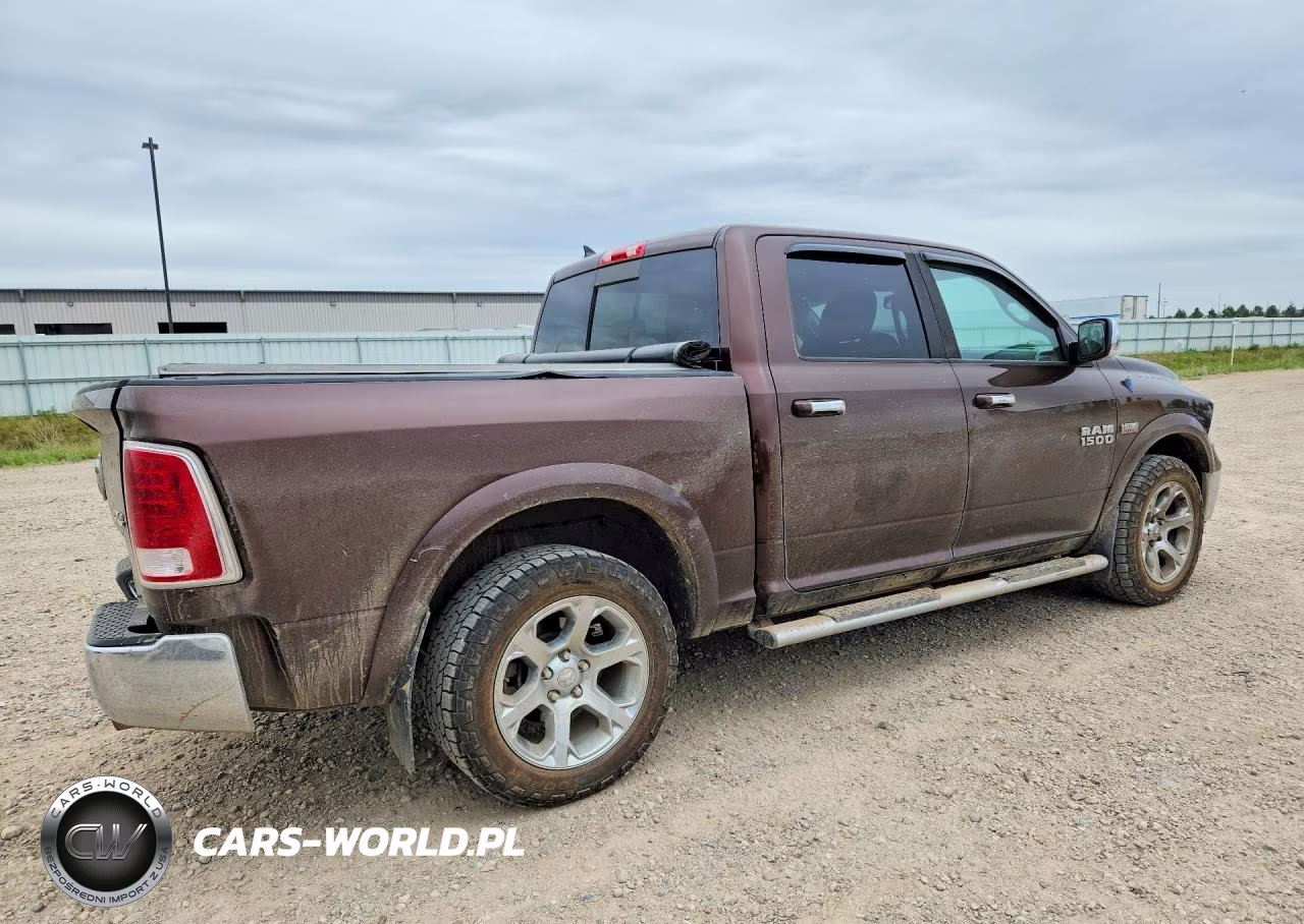 2013 Ram 1500 Laramie VIN:1C6RR7NT4DS569671 - 3