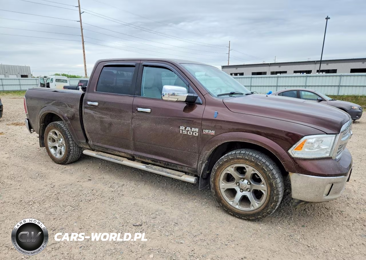 2013 Ram 1500 Laramie VIN:1C6RR7NT4DS569671 - 4