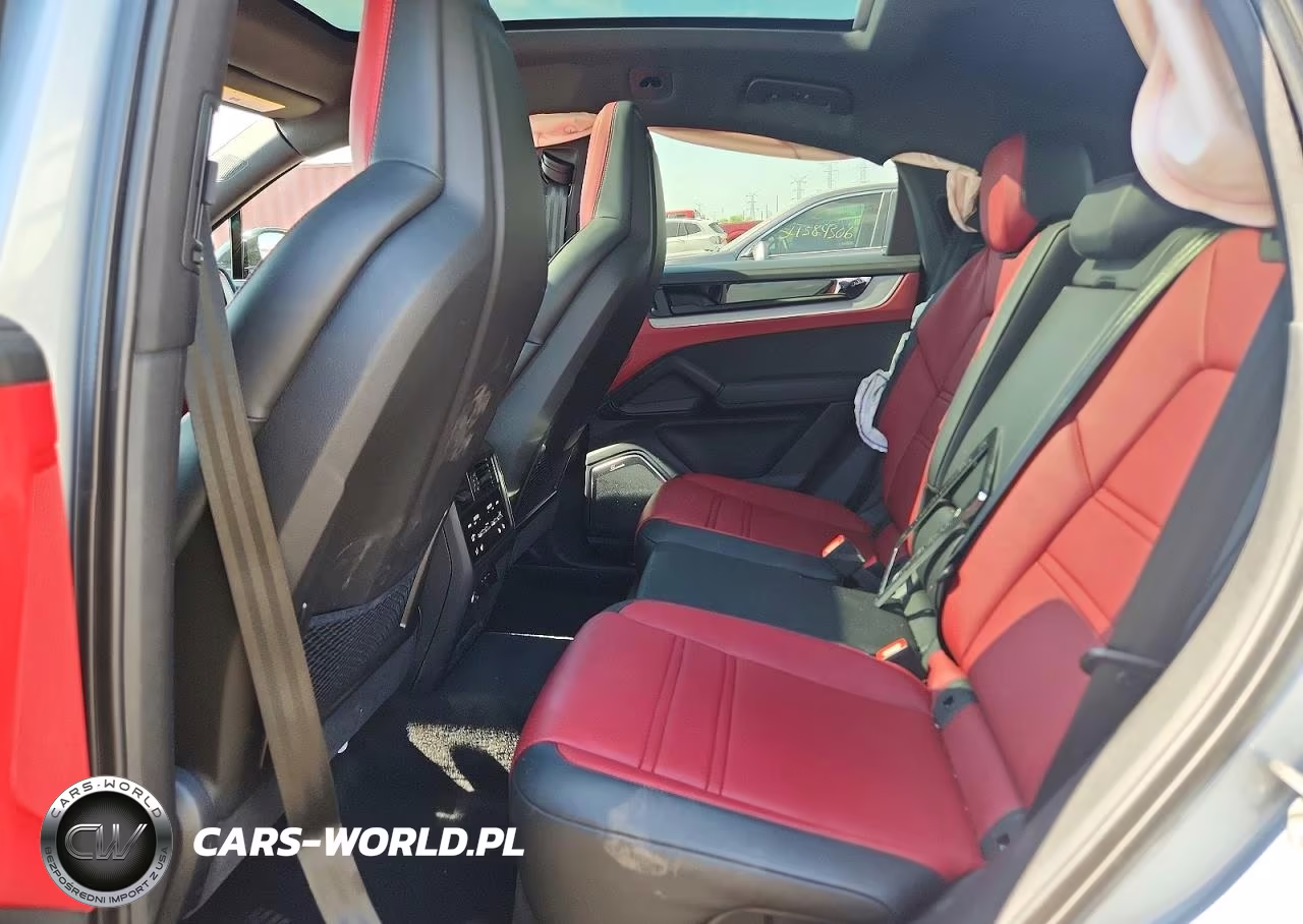 2025 Porsche Cayenne S Coupe VIN:WP1BL2AY1SDA39724 - 10