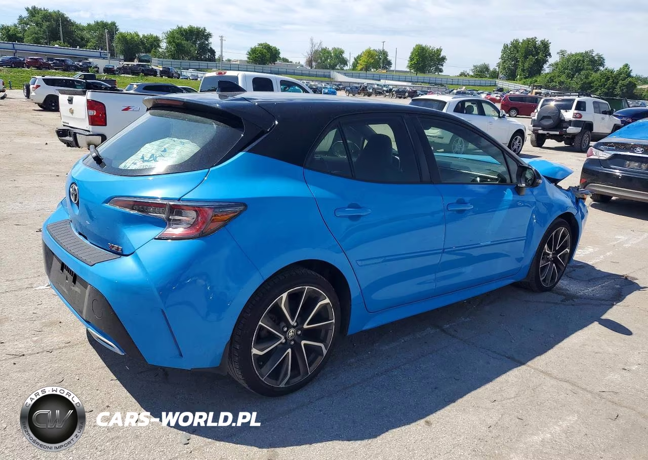 2022 Toyota Corolla Xse VIN:JTNC4MBE8N3182386 - 3
