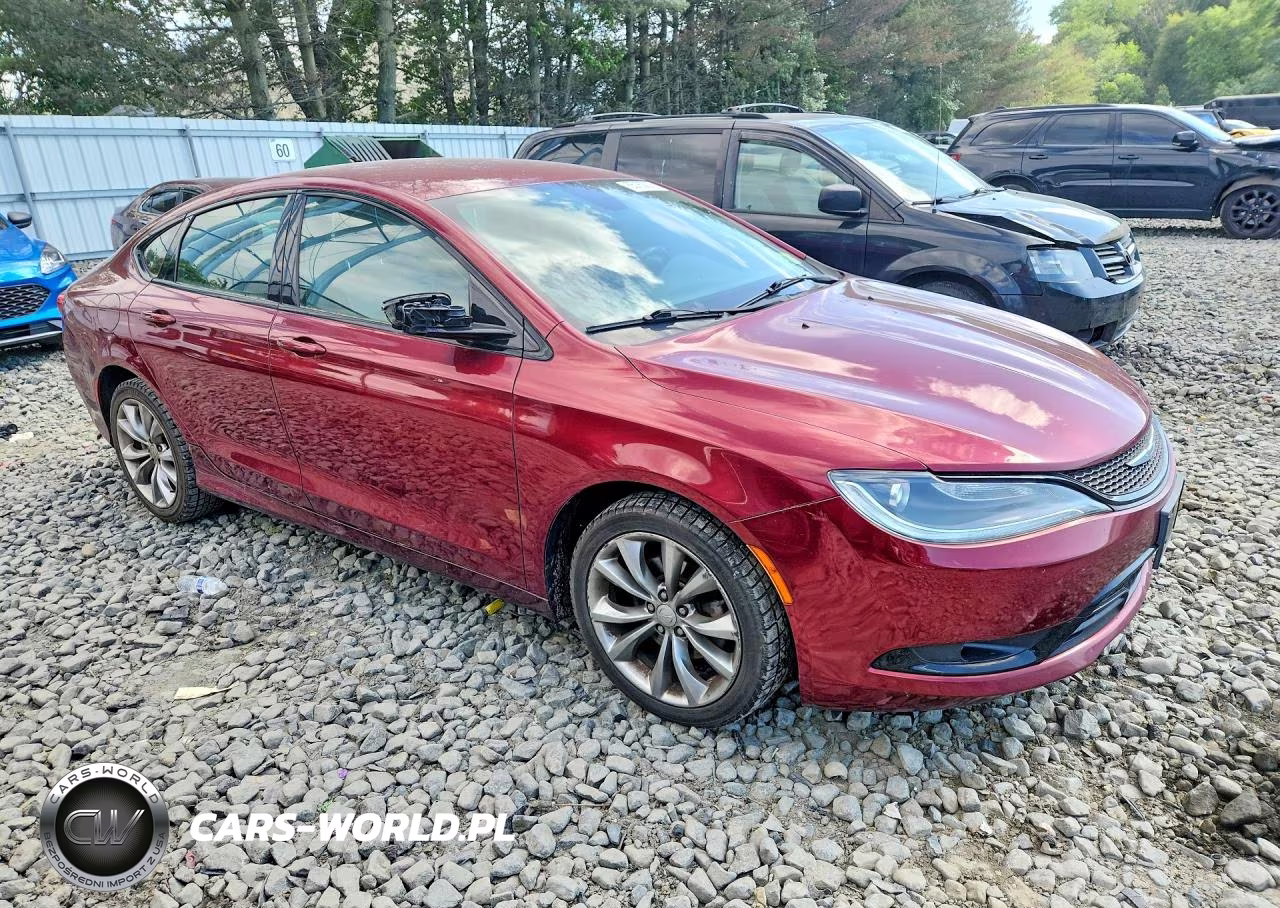 2015 Chrysler 200 S VIN:1C3CCCBB7FN613138 - 4