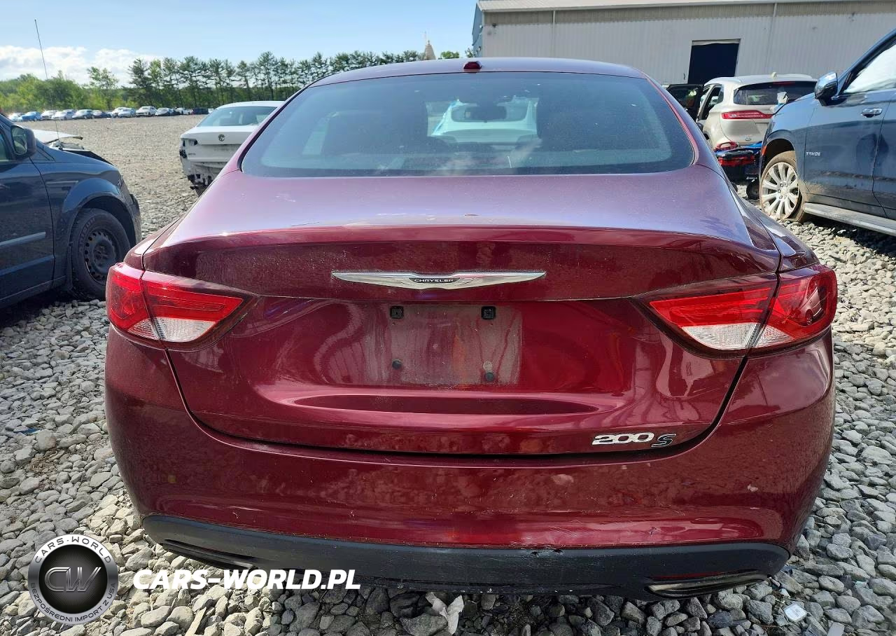 2015 Chrysler 200 S VIN:1C3CCCBB7FN613138 - 6