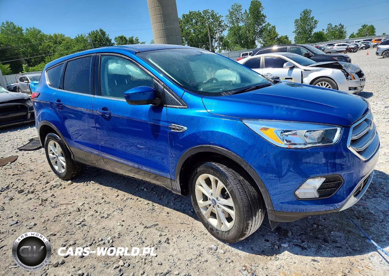 2019 Ford Escape Se VIN:1FMCU9GD8KUB56292 - 4