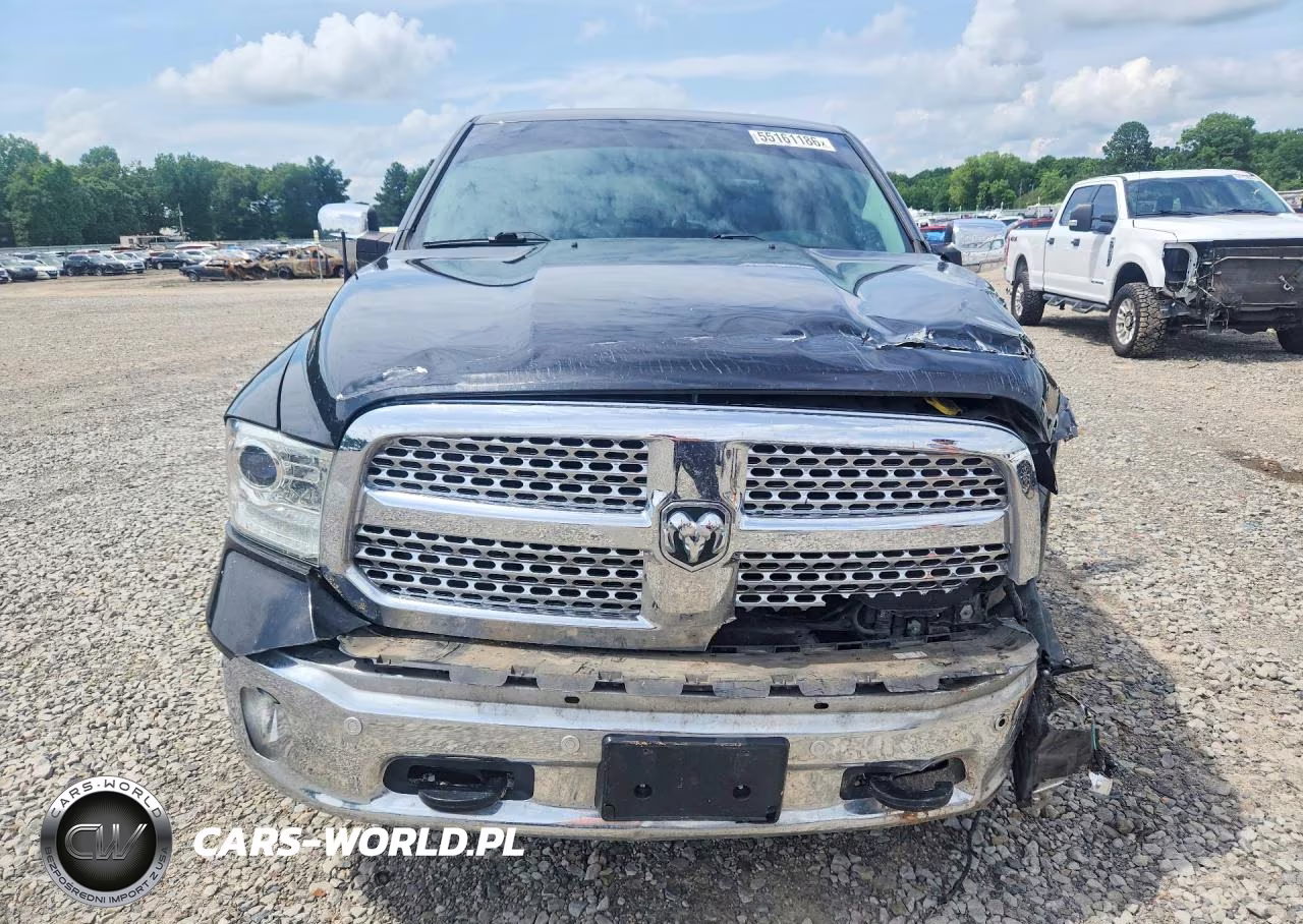 2018 Ram 1500 Laramie VIN:1C6RR7NT7JS137989 - 5