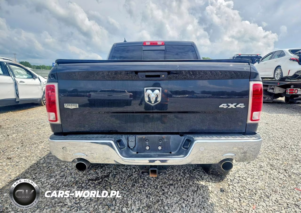 2018 Ram 1500 Laramie VIN:1C6RR7NT7JS137989 - 6