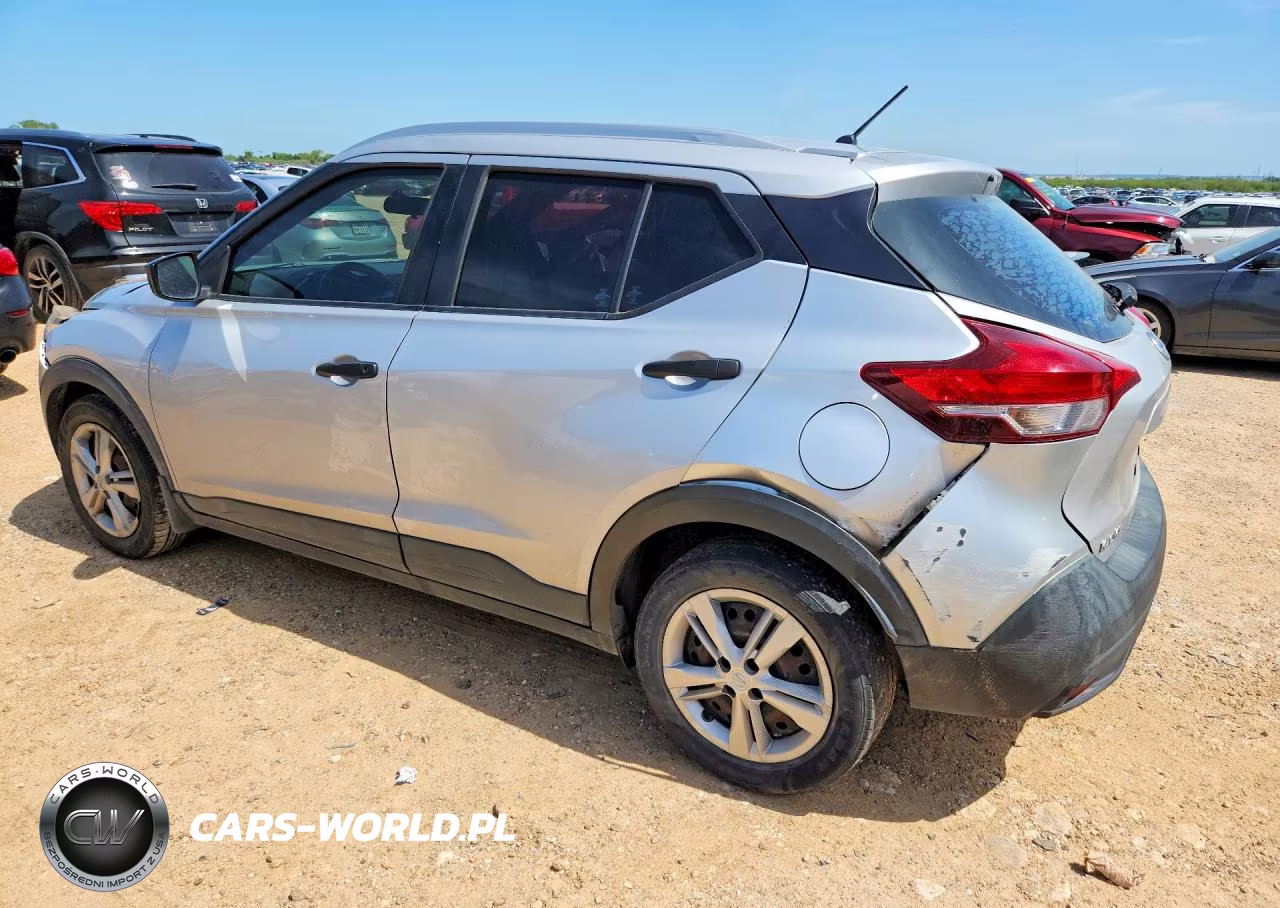 2019 Nissan Kicks S VIN:3N1CP5CU8KL533856 - 2