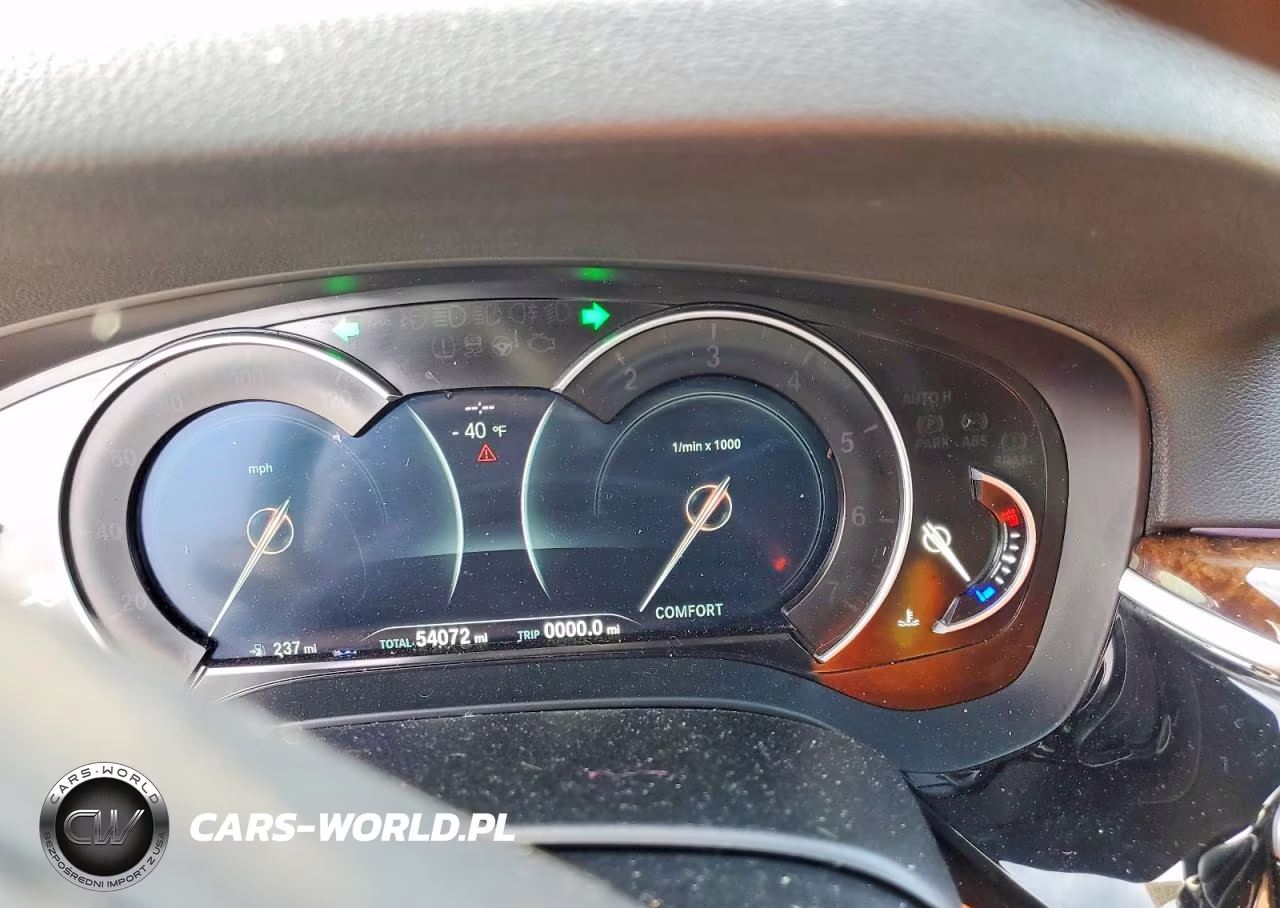 2019 BMW 540 Xi VIN:WBAJE7C51KWW45209 - 9
