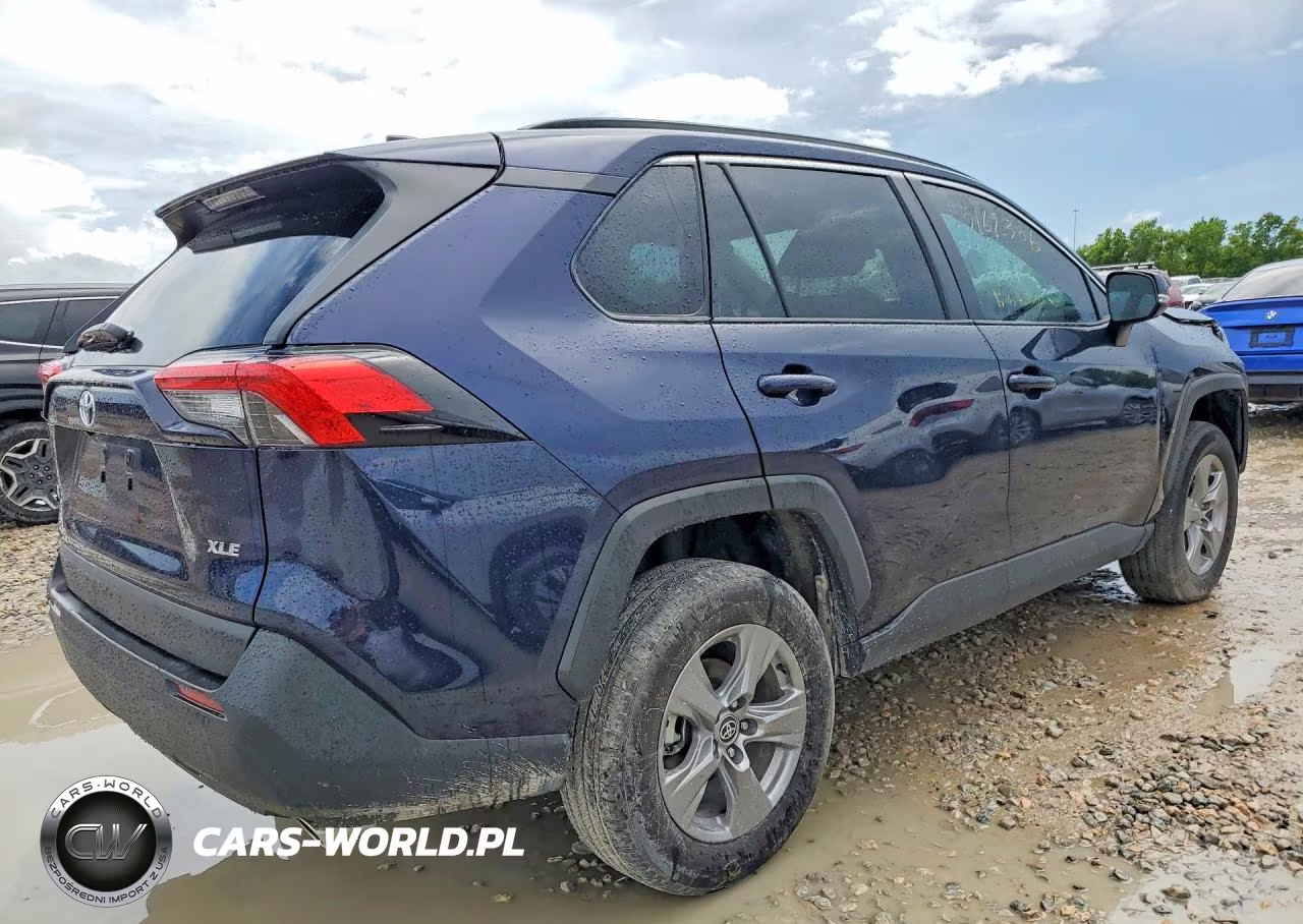 2024 Toyota Rav4 Xle VIN:2T3W1RFV2RW358563 - 3