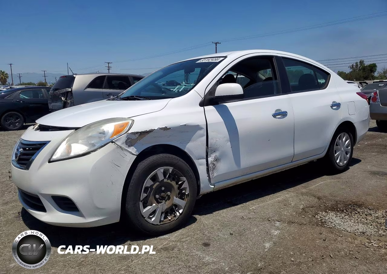2013 Nissan Versa 1.6 S