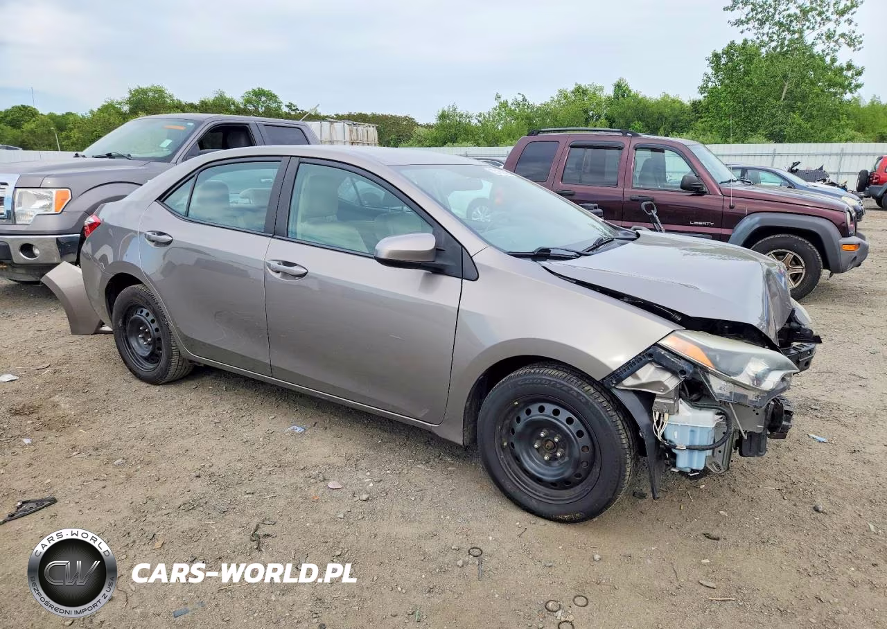 2015 Toyota Corolla Le VIN:2T1BURHE1FC284559 - 4