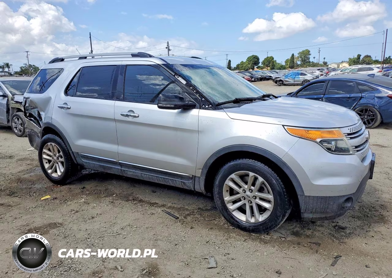 2013 Ford Explorer Xlt VIN:1FM5K7D91DGC81039 - 4