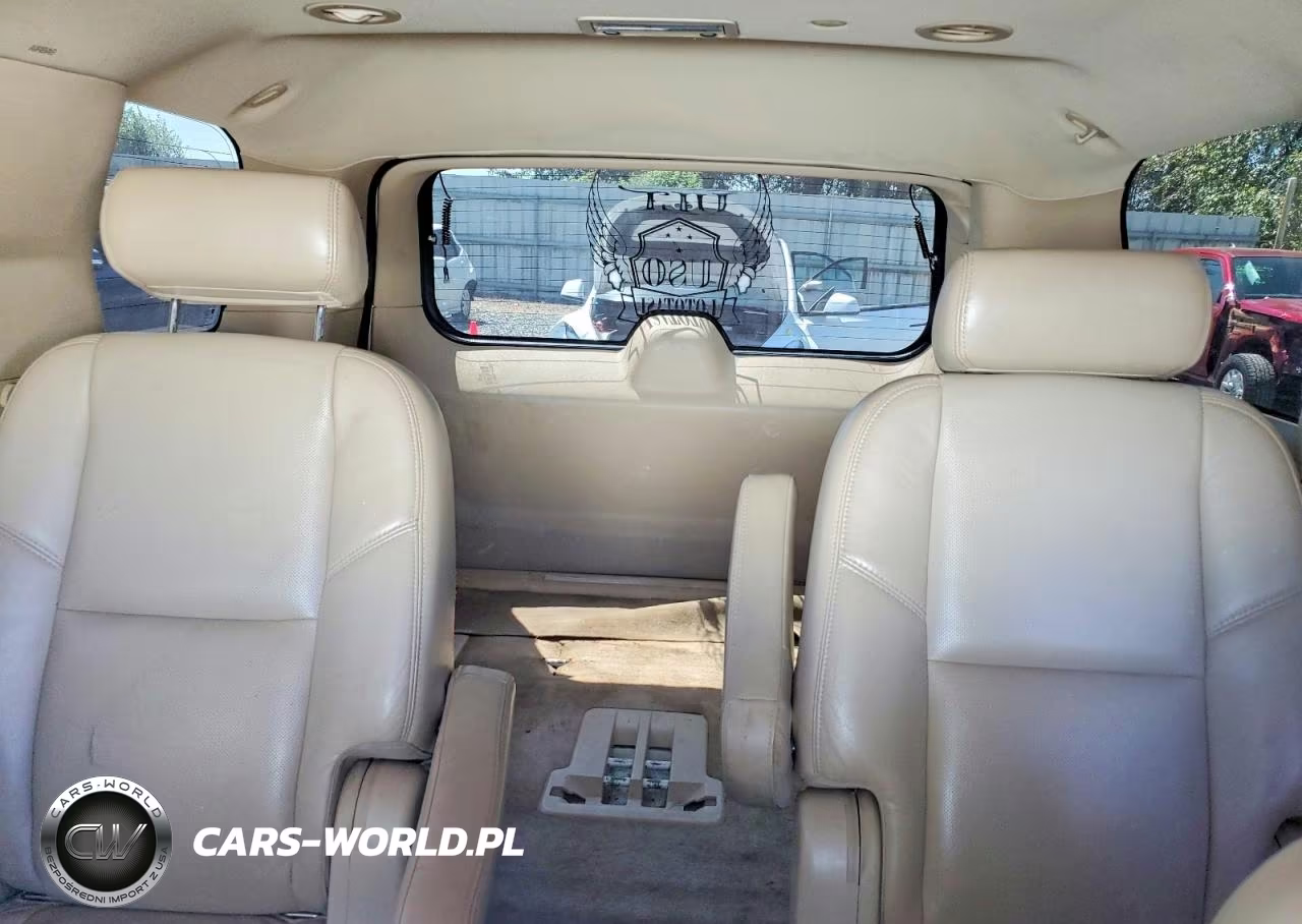 2009 Cadillac Escalade Luxury VIN:1GYFK23249R111313 - 10