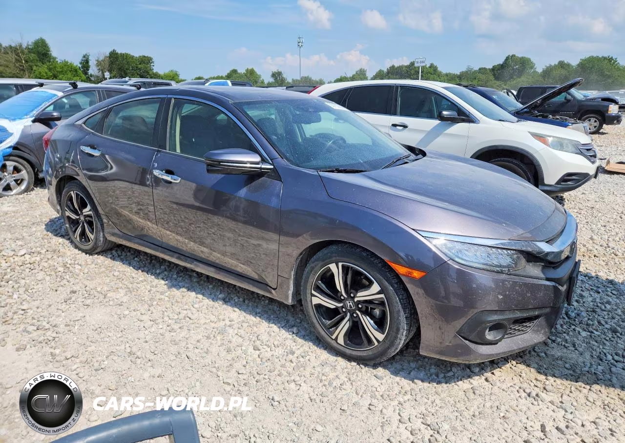 2018 Honda Civic Touring VIN:JHMFC1F93JX006735 - 4