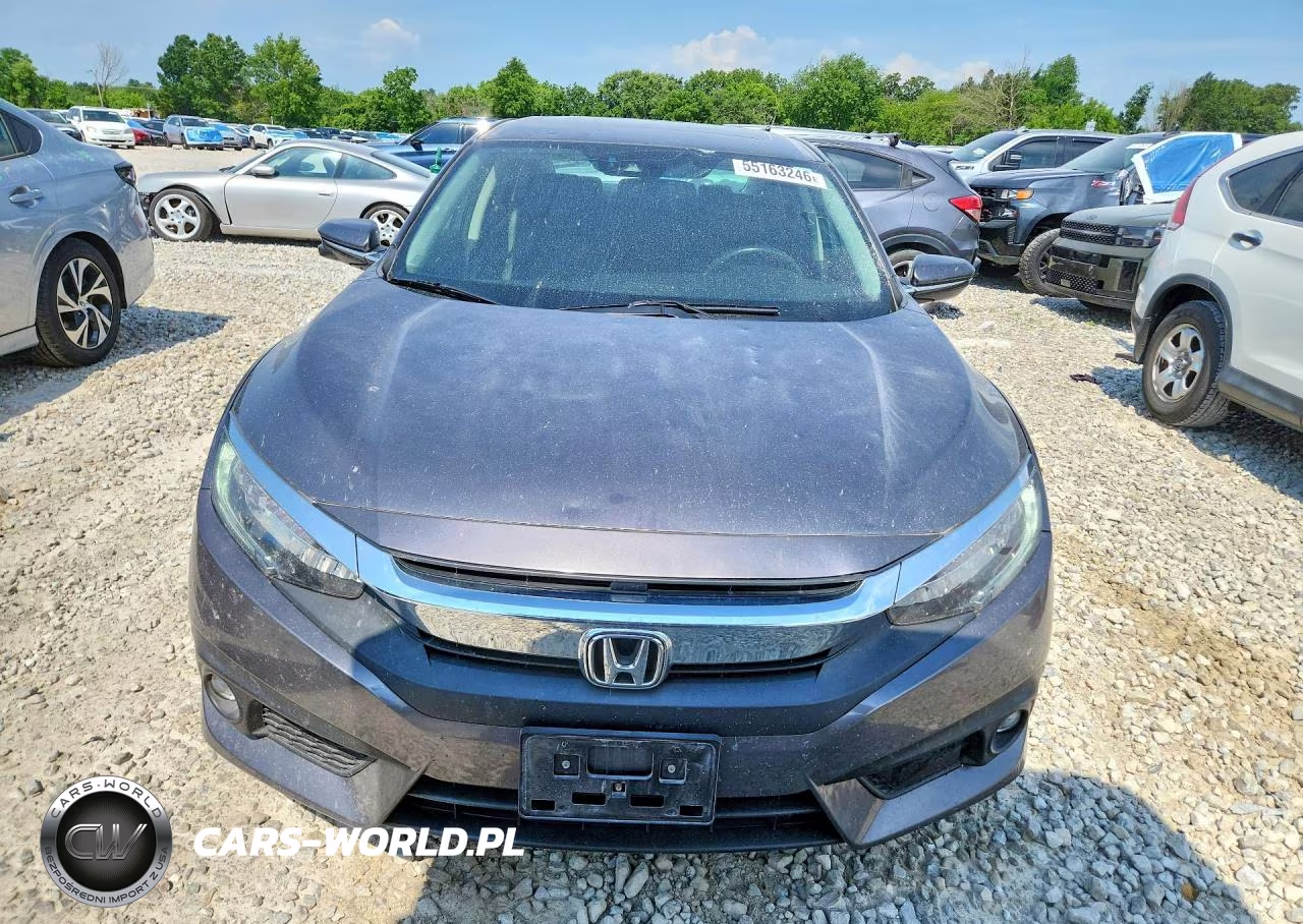 2018 Honda Civic Touring VIN:JHMFC1F93JX006735 - 5