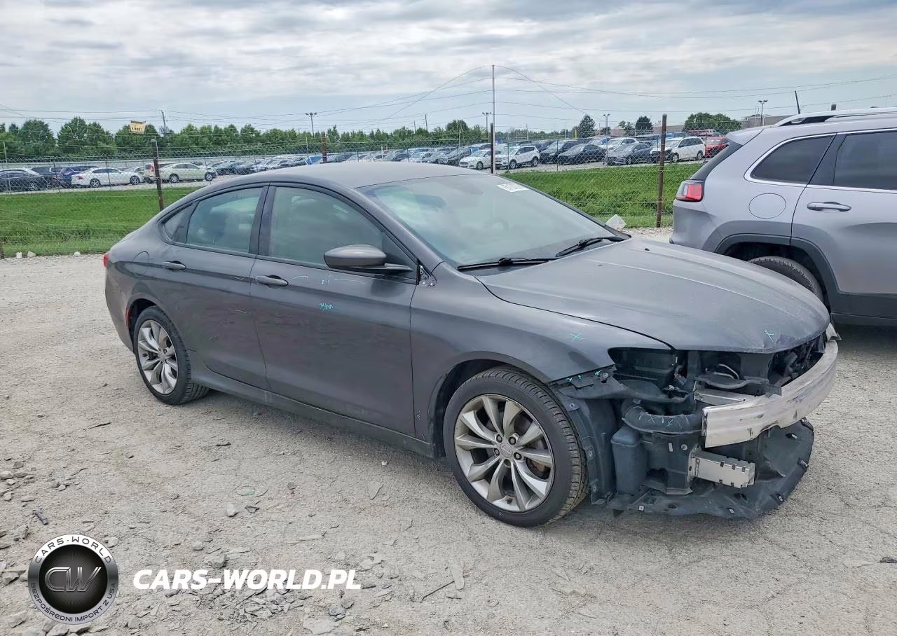 2015 Chrysler 200 S VIN:1C3CCCBB7FN749172 - 4