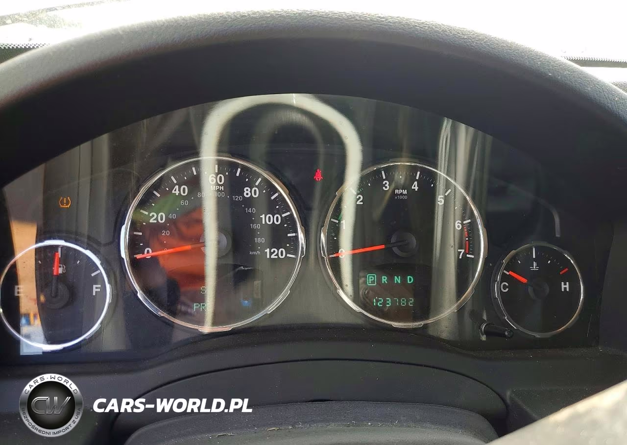 2012 Jeep Liberty Limited VIN:1C4PJLCK2CW125819 - 9