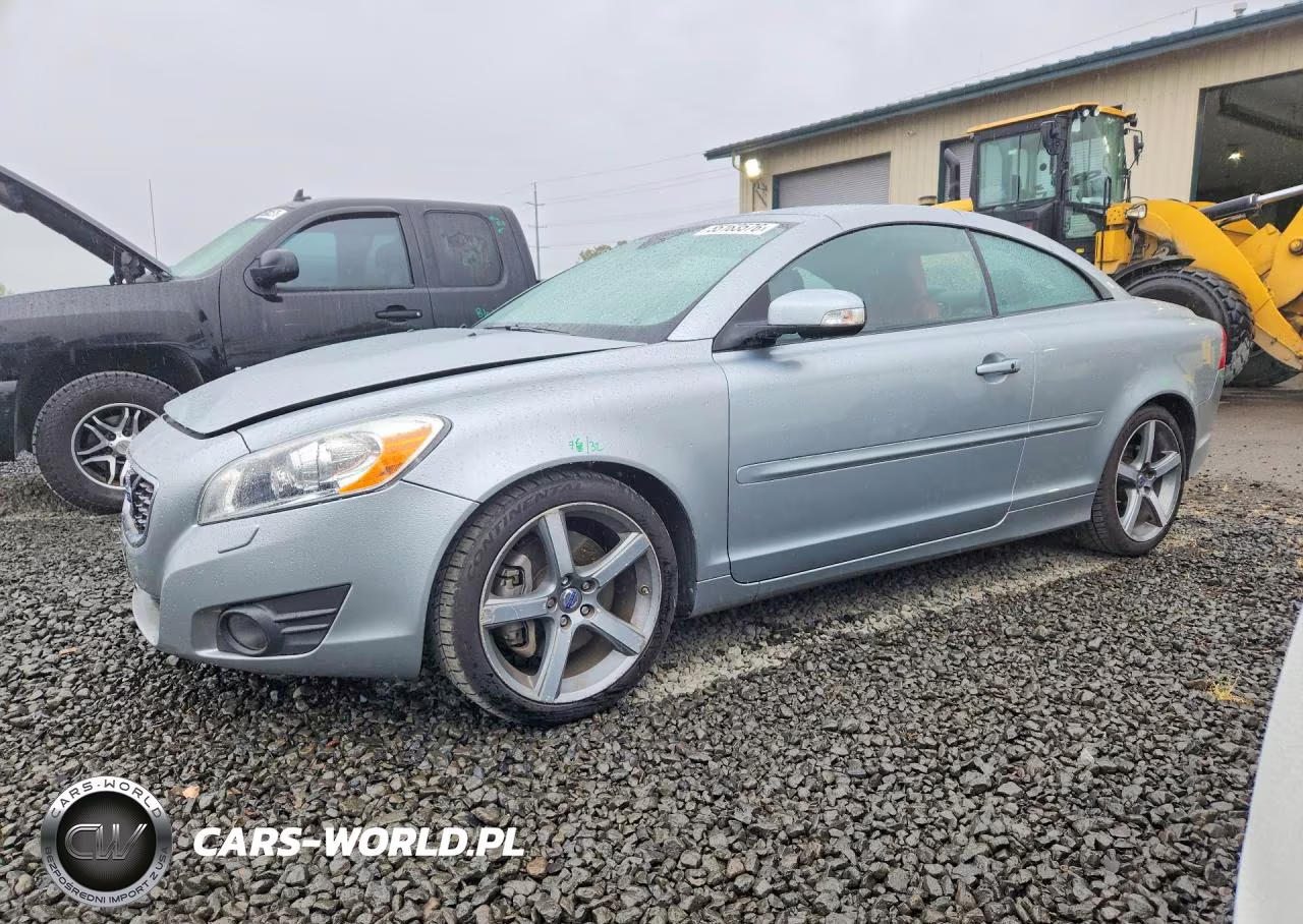 2011 Volvo C70 T5
