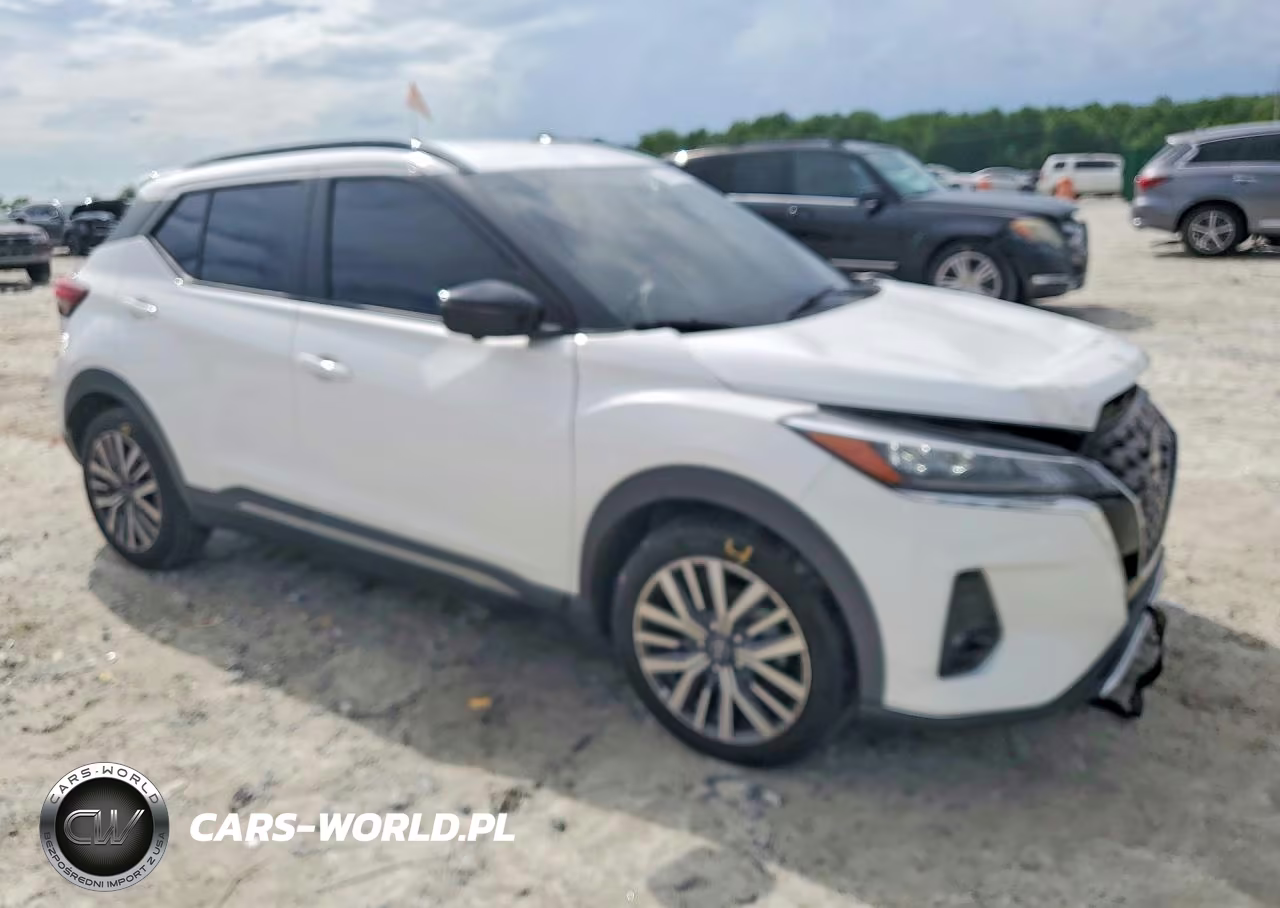 2022 Nissan Kicks Sr VIN:3N1CP5DV1NL480719 - 4