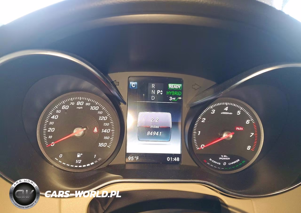 2018 Mercedes-Benz C 350E VIN:55SWF4HB3JU257158 - 9