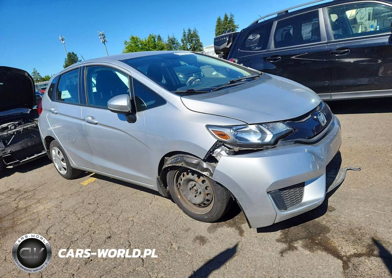 2015 Honda Fit Lx VIN:3HGGK5G57FM753829 - 4