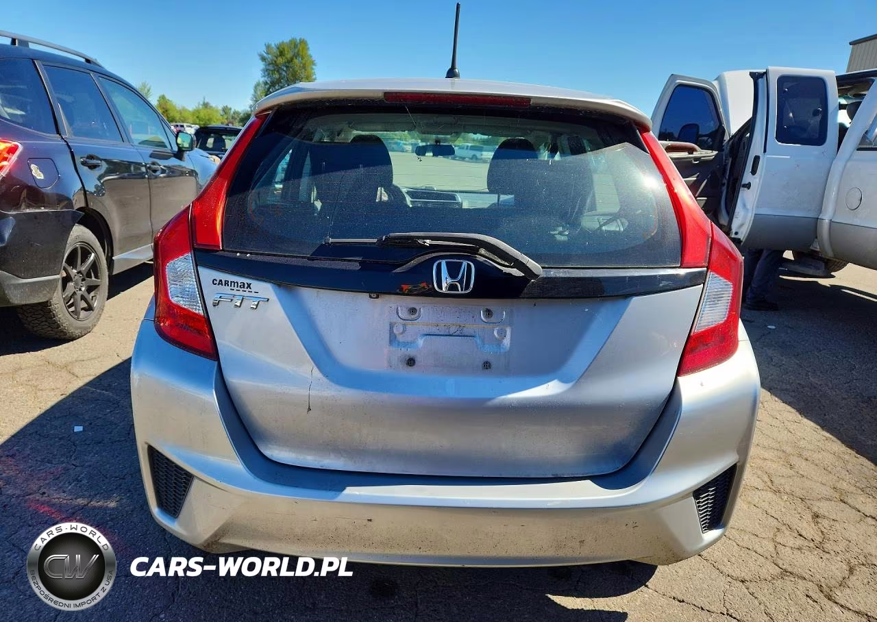 2015 Honda Fit Lx VIN:3HGGK5G57FM753829 - 6
