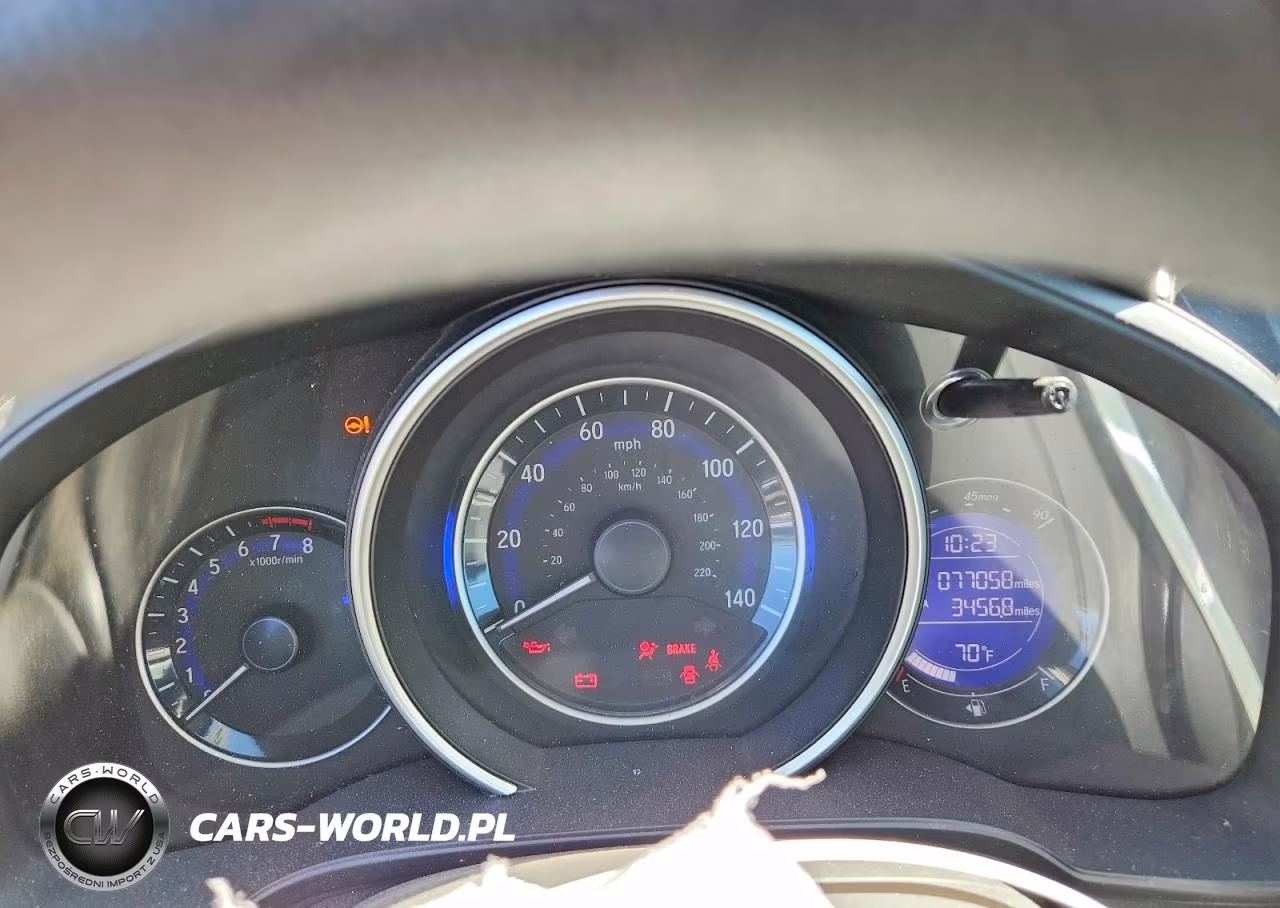 2015 Honda Fit Lx VIN:3HGGK5G57FM753829 - 9