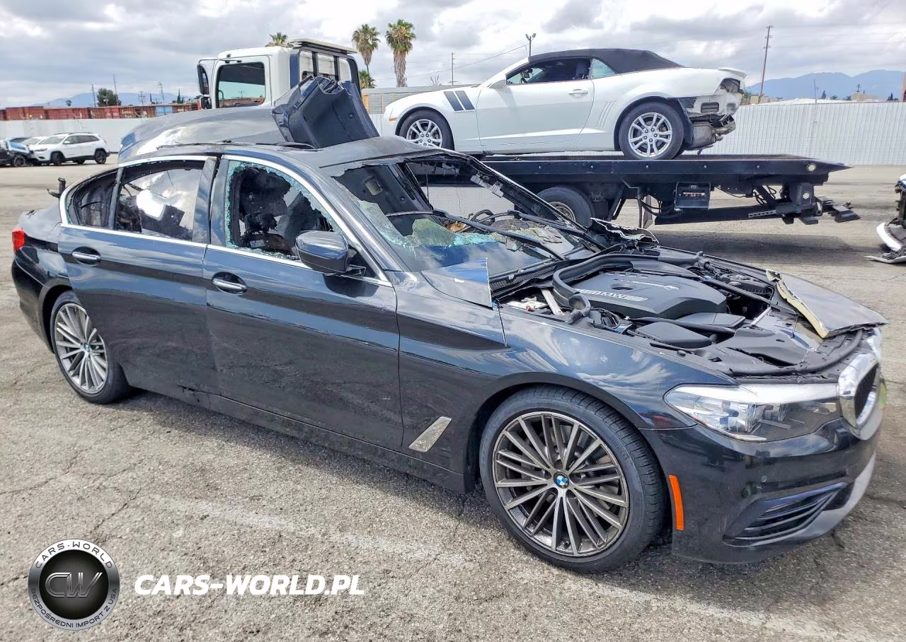 2018 BMW 530 I VIN:WBAJA5C5XJWA35617 - 4