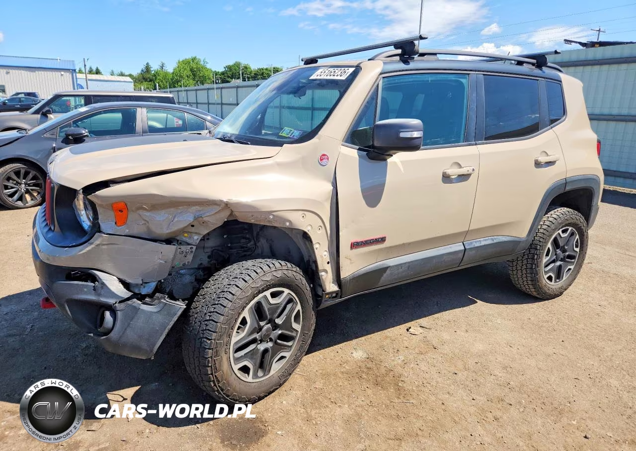 2016 Jeep Renegade Trailhawk – zdjęcie 1 z 13