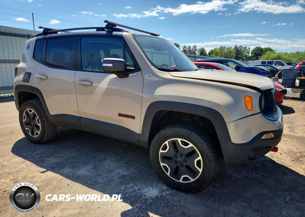 2016 Jeep Renegade Trailhawk VIN:ZACCJBCT9GPC80792 - 4