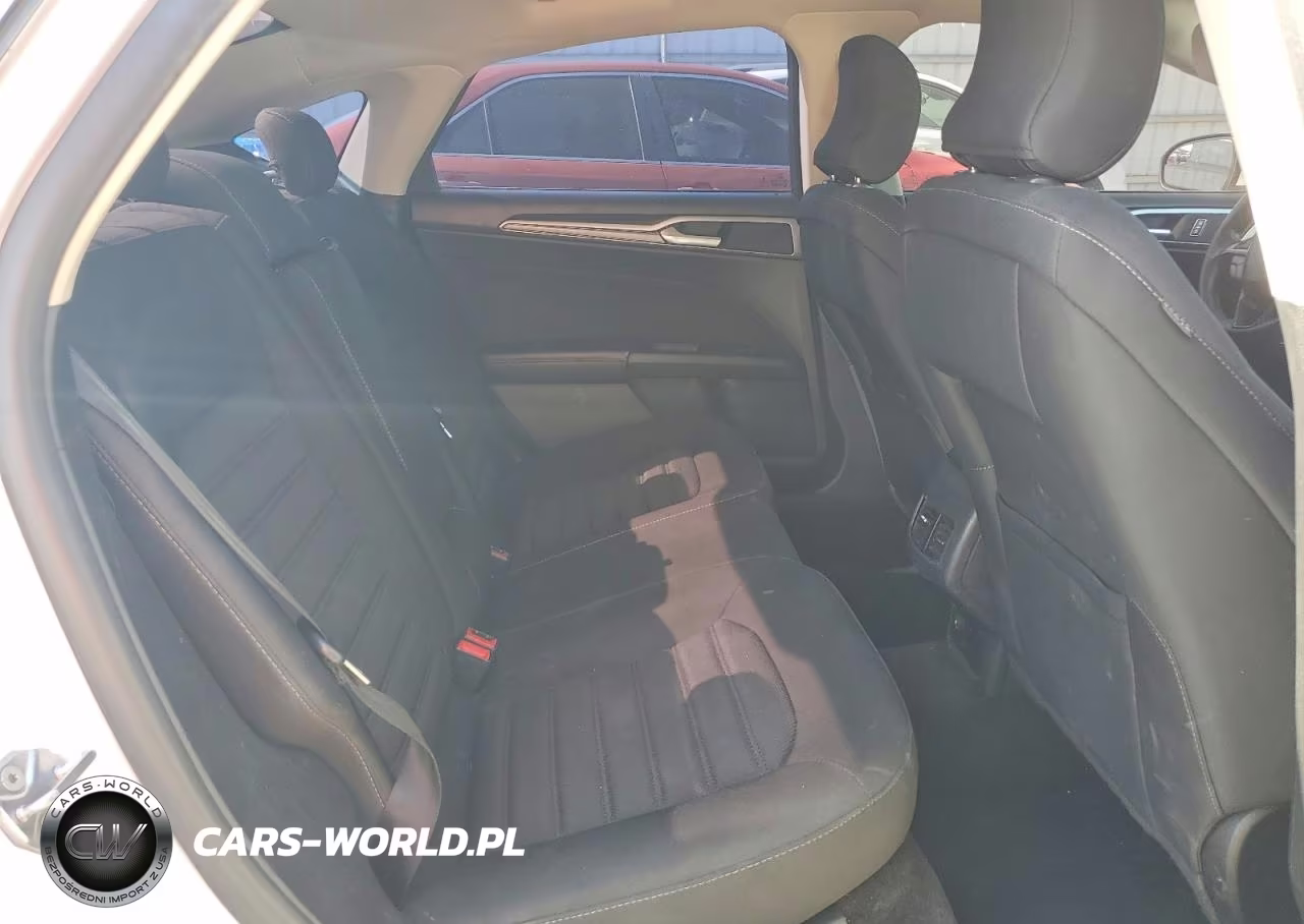 2018 Ford Fusion Se Hybrid VIN:3FA6P0LU4JR146879 - 10