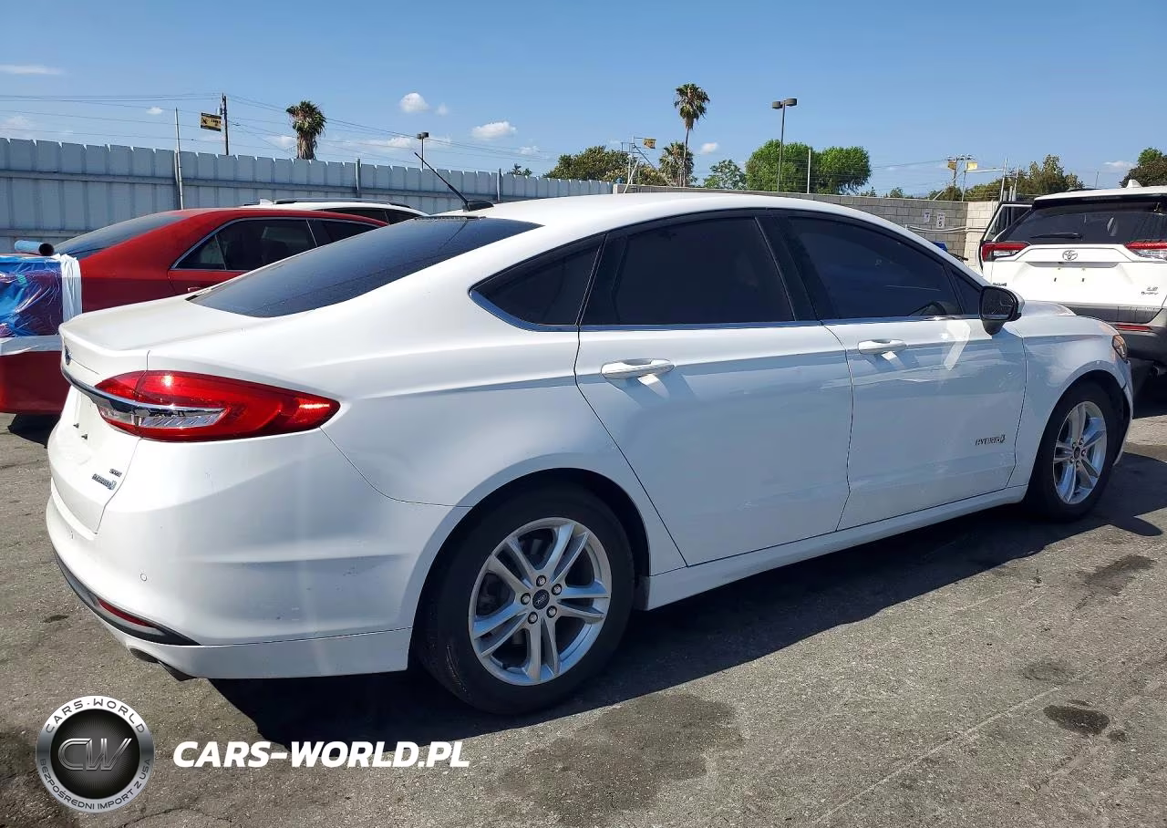 2018 Ford Fusion Se Hybrid VIN:3FA6P0LU4JR146879 - 3